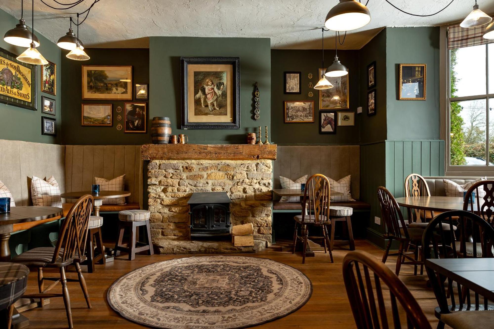 The Olde Coach House Inn Ashby Saint Ledgers Exterior foto