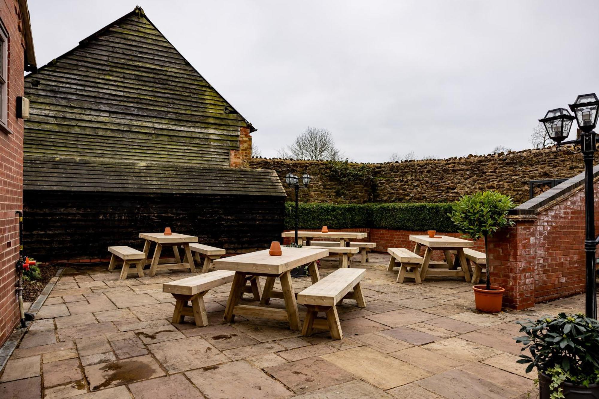 The Olde Coach House Inn Ashby Saint Ledgers Exterior foto